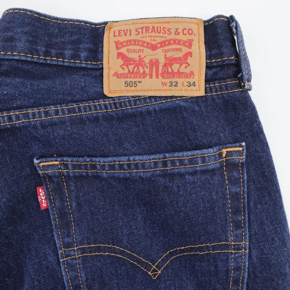 Levi's 505 Regular Fit Jeans Dark Blue Mens 32x32  (Inseam measures 33